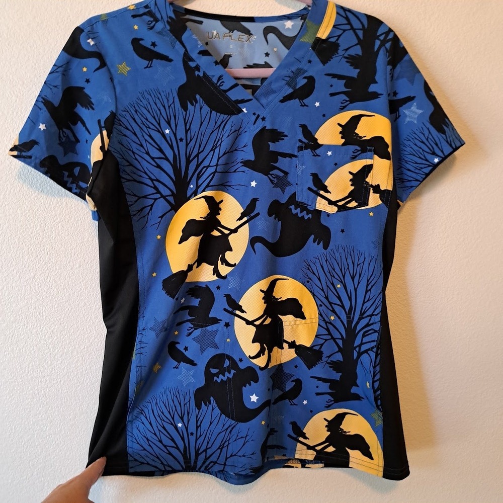 UA Flex Halloween Scrub Top Witches Ghosts Crows Blue Black V-Neck Small
